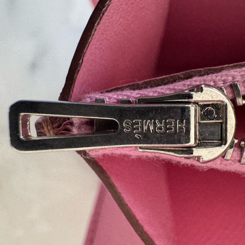 Hermès Constance Compact Wallet in Pink Epsom Leather with Palladium Hardware - Picture 13 of 16